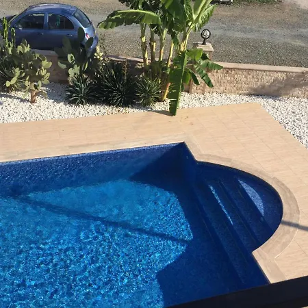 Fabulous 3 Bedroom In With Pool Appartamento *